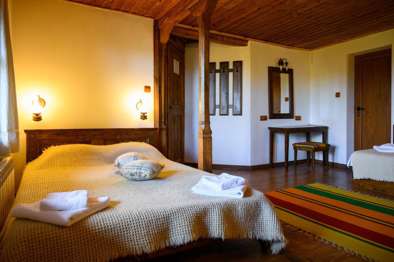 Guest Houses "Zlatna Oresha - Complex" Zheravna Εξωτερικό φωτογραφία