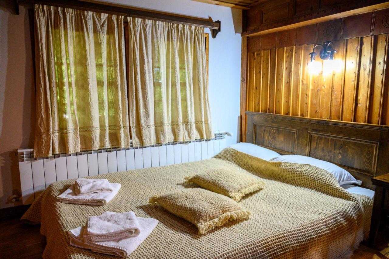 Guest Houses "Zlatna Oresha - Complex" Zheravna Εξωτερικό φωτογραφία